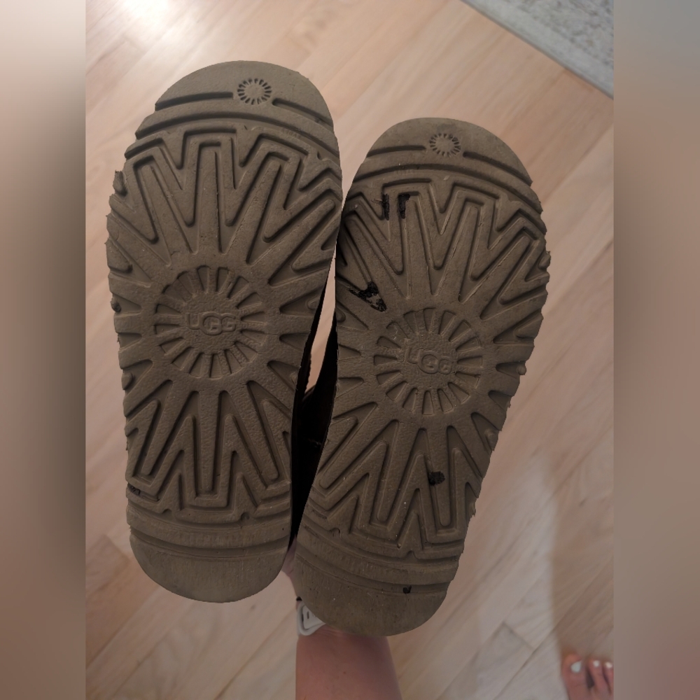 Ugg Ultra Mini - image 5